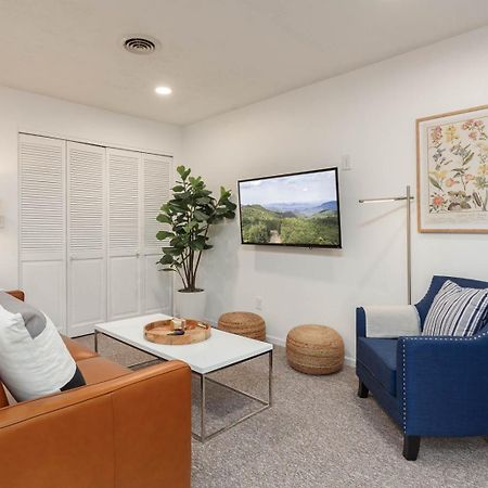 Hendo Hideaway A 2Bed/1Bath Appartement Hendersonville Buitenkant foto